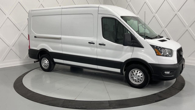 2022 Ford Transit 148" WB| MEDIUM RF| AWD| 3.5L V6 in Cars & Trucks in Markham / York Region - Image 2