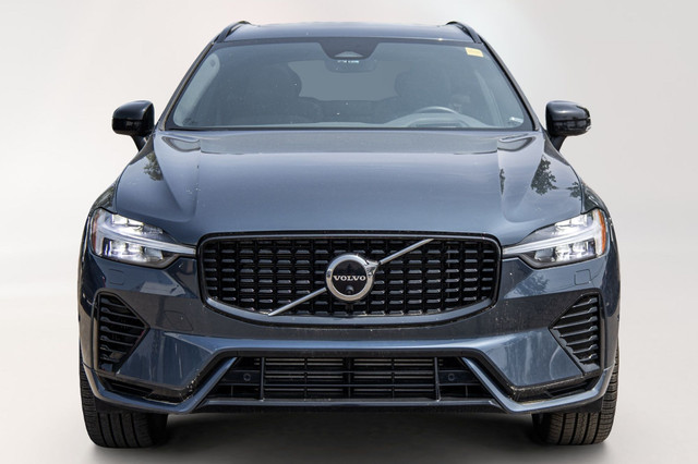 2022 Volvo XC60 in Cars & Trucks in City of Montréal - Image 2