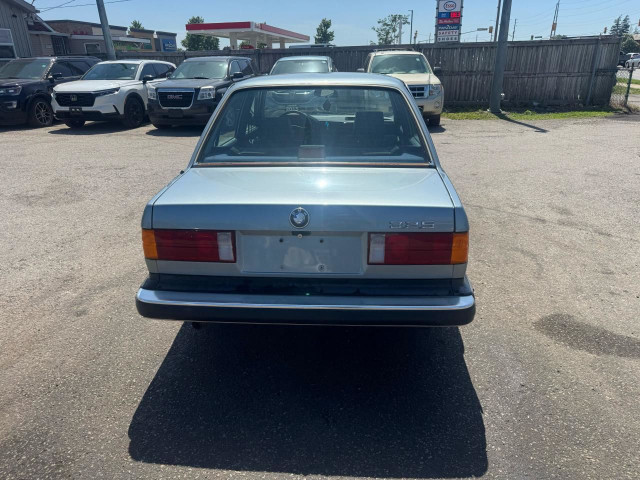 1986 BMW 325 325, E30, SEDAN, MANUAL, ONLY 65,000 KMS, CERT in Cars & Trucks in London - Image 4