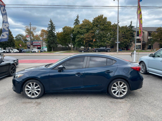 2014 Mazda Mazda3 4dr Sdn Man GX-SKY in Cars & Trucks in City of Toronto - Image 2