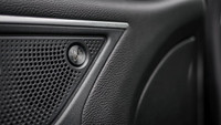 *Leather Seats, Panoramic Sunroof, Bang and Olufsen Premium Audio, Heated Seats, Heated Steering Whe... (image 9)