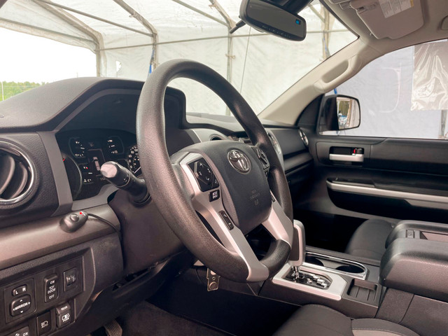 2018 Toyota Tundra SR5 PLUS OFF ROAD 4X4 *NAV* SIÈGES CHAUF REG  in Cars & Trucks in Laurentides - Image 3