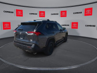 Sunroof, Heated Steering Wheel, Power Liftgate, Heated Seats, Aluminum Wheels! Radical design, refin... (image 7)