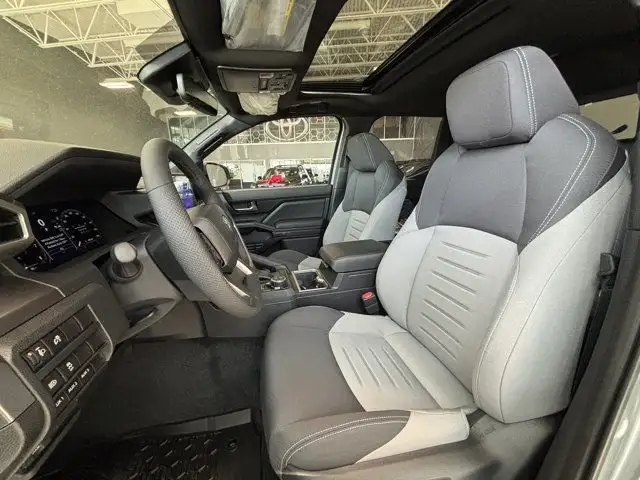 2025 Toyota Tacoma Sport | 6ft Truck Bed | Wireless Charging dans Autos et camions dans Ville d’Edmonton - Image 13
