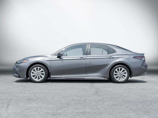 2024 Toyota Camry SE | Heated Seats | Low Mileage | Alloy Rims in Cars & Trucks in Hamilton - Image 3