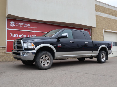 2010 Dodge Ram 2500 LARAMIE IN BLACK EQUIPPED WITH A 5.7L HEMI V