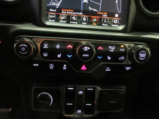 JEEP WRANGLER 2023 UNLIMITED SAHARA 4X4 GPS CUIR CAMERA 38900 KM in Cars & Trucks in Lévis - Image 19