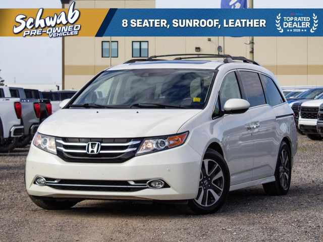 2015 Honda Odyssey Touring with Rear Entertainment System and Na in Cars & Trucks in Edmonton
