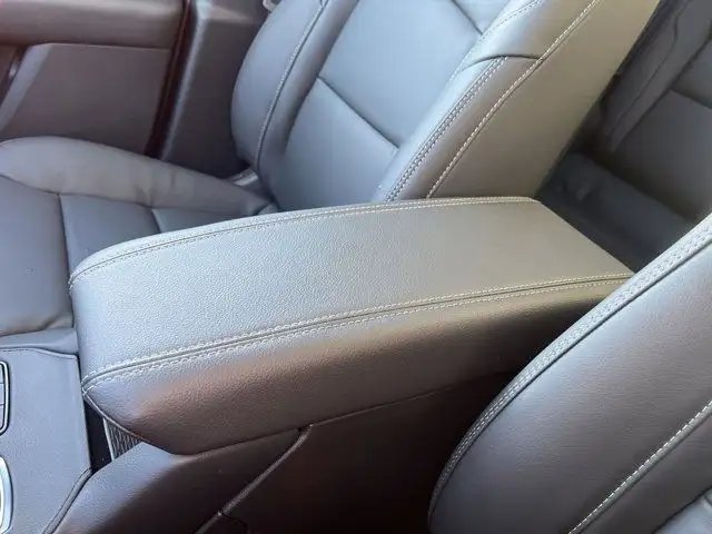 2025 Cadillac XT4 AWD Premium Luxury in Cars & Trucks in Edmonton - Image 20