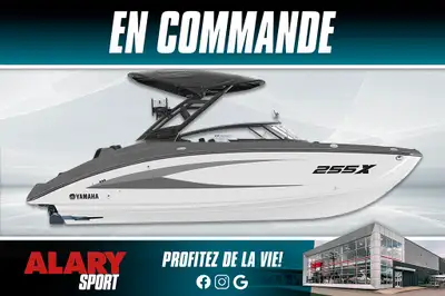 Ce bateau sport YAMAHA 255XE 2025 est disponible DÈS MAINTENANT! Contactez-nous au 450-420-2707. PDS...