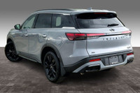 Loaded Luxe . . . 2.0 L 4 Cyl Engine Vehicle Options: Leather Interior, Rear Back Up Camera, Heated... (image 8)