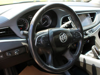 ADVANCED SAFETY FEATURES »» Rearview camera for safer reversing and parking »» Comprehensive airbag... (image 8)