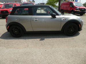 2019 MINI Cooper Cooper PANORAMIC SUNROOF