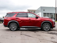Recent Arrival! Odometer is 3919 kilometers below market average! Nissan Company Demo, Premium Pkg,... (image 2)