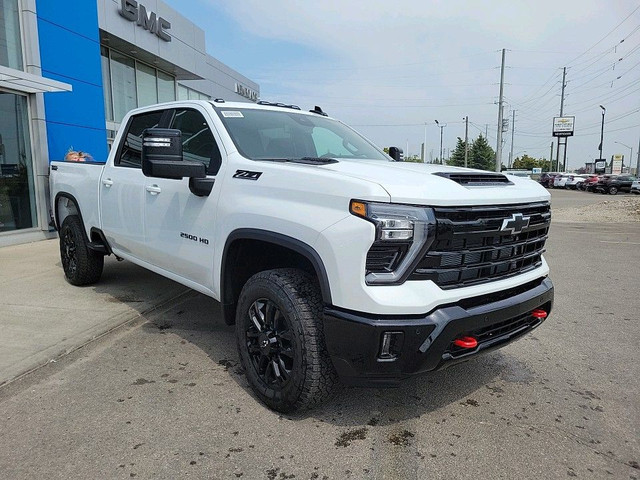 2025 Chevrolet Silverado 2500HD LT in Cars & Trucks in Markham / York Region - Image 3