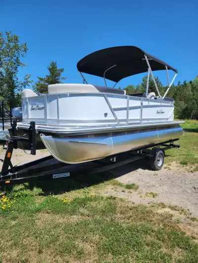 2023 Sunchaser Geneva Cruise 20 LR PSB Pontoon Package with Yamaha F90LB Outboard and Trailmaster Tr...
