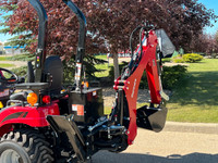 MAHINDRA EMAX 20S HST LOADER AND BACKHOE