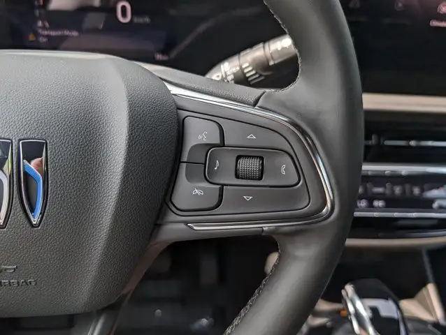 2025 Buick Envista Avenir- Adv Safety Pkg - Power Moonroof dans Autos et camions dans Barrie - Image 21