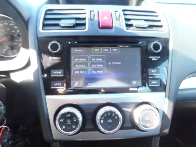 Subaru Impreza Premium 2016 in Cars & Trucks in City of Montréal - Image 36
