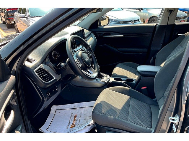 2022 Kia Seltos LX in Cars & Trucks in Barrie - Image 2