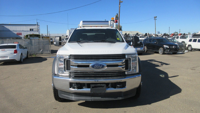 2019 Ford F-450 XLT CREW CAB SERVICE TRUCK in Cars & Trucks in Edmonton - Image 3