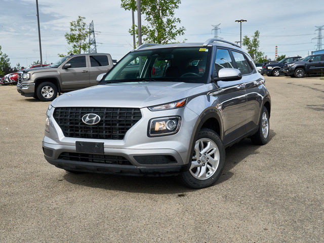 2023 Hyundai Venue Preferred | Backup Cam | Lane Keep Assist in Cars & Trucks in Edmonton