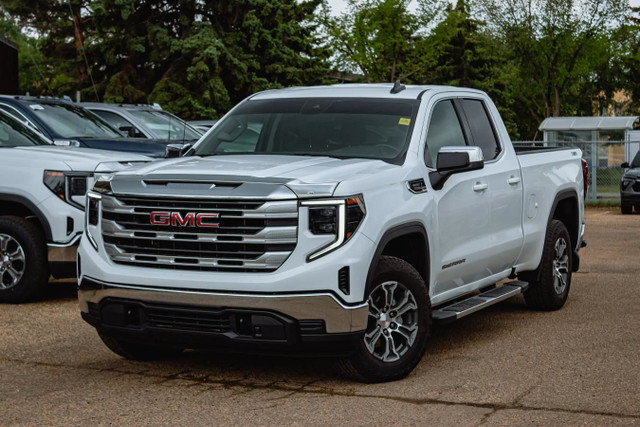 2023 GMC Sierra 1500 4WD 4x4 3.0L Duramax in Cars & Trucks in Edmonton - Image 2