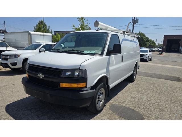 2019 Chevrolet Express Express 2500 - V6 Gas - Roof Rack - Clean in Cars & Trucks in City of Toronto - Image 2