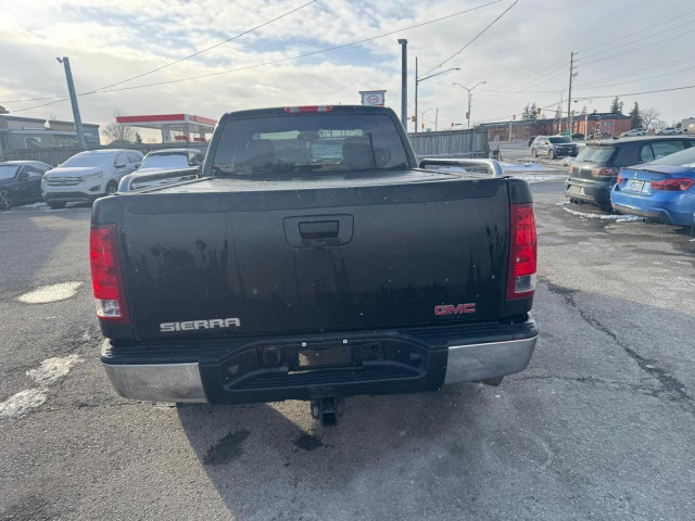 2008 GMC Sierra 1500 SLT, LEATHER, 4X4, EXT CAB, RUNS GREAT, AS  in Cars & Trucks in London - Image 4