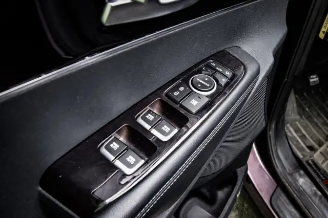 2018 Kia Sorento EX V6 • HEATED LEATHER • PREM. AUDIO • CP/AA dans Autos et camions dans Kingston - Image 13