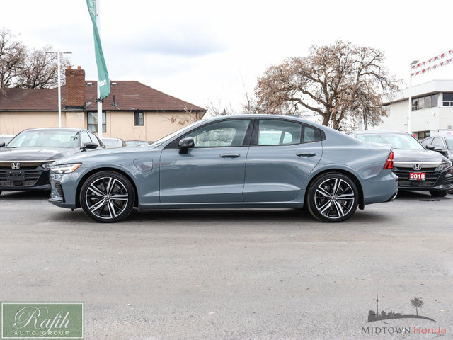 2022 Volvo S60 Recharge Plug-In Hybrid T8 R-Design *NO ACCIDE... in Cars & Trucks in City of Toronto - Image 3