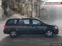 Engine: Gas V-6 3.6 L L/100Km City: 13.7 L/100Km Hwy: 9.4 Safety Equipment Electronic Stability Cont... (image 5)