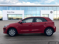 This Kia Rio 5-door boasts a Regular Unleaded I-4 1.6 L/98 engine powering this Variable transmissio... (image 1)