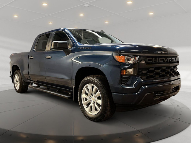 2023 Chevrolet Silverado 1500 CUSTOM CREW CAB 4X4 in Cars & Trucks in Laval / North Shore - Image 3