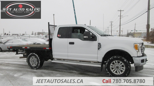2017 FORD F-350 XLT EXTENDED CAB FLAT DECK in Cars & Trucks in Edmonton - Image 3