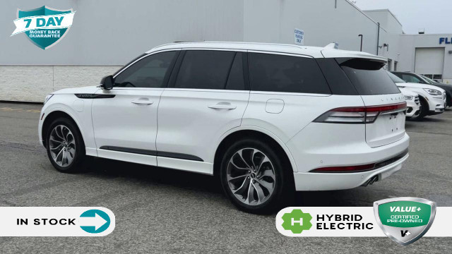 2021 Lincoln Aviator Grand Touring NAVIGATION | PANO ROOF | L... in Cars & Trucks in St. Catharines - Image 2