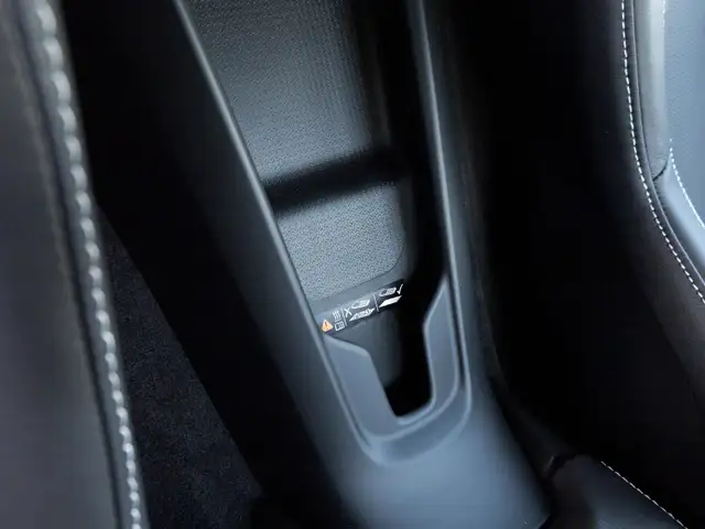 2025 Chevrolet Corvette 2LT- Front Lift | Z51 Performance Pkg in Cars & Trucks in Markham / York Region - Image 42