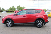 Well Maintained Experience Luxury and Performance Like Never Before with the 2016 RAV4 LE AWD. Engin... (image 3)