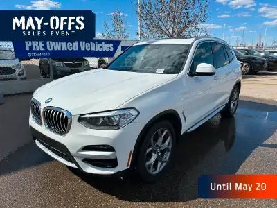 2021 BMW X3 X30i - AWD, LEATHER, SUNROOF, HEATED SEATS AND BACK 