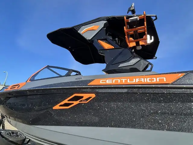 2025 Centurion RI245 in Powerboats & Motorboats in Kelowna - Image 4