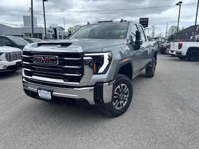 Aluminum Wheels, Keyless Entry, Trailering Package, Apple CarPlay, Android Auto! Take on the most ar...