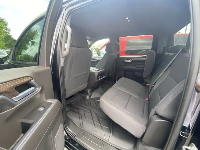 2022 Chevrolet Silverado 1500 RST dans Autos et camions dans Cornwall - Image 14