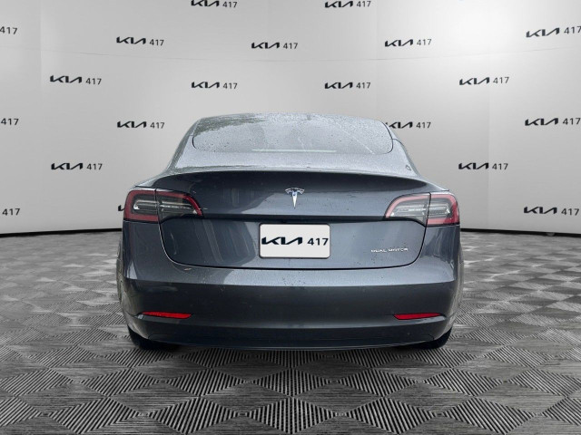 2022 Tesla Model 3 in Cars & Trucks in Ottawa - Image 4