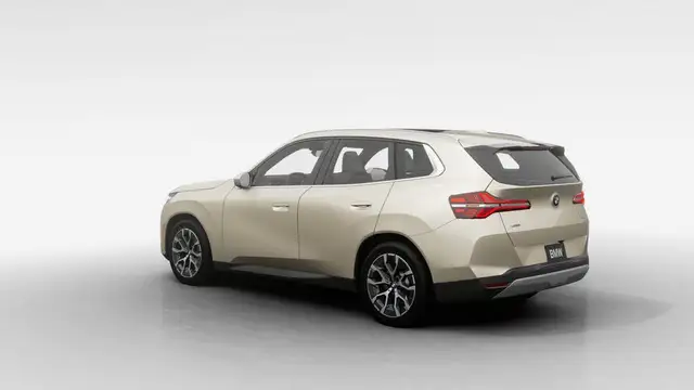 2025 BMW X3 30 xDrive | Pneu de secours compact | Ouvre-porte in Cars & Trucks in City of Montréal - Image 3