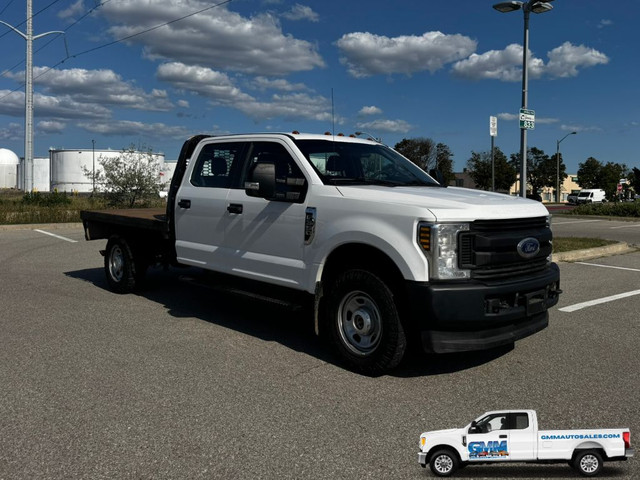 2019 Ford F-350 XL Crew Cab Flat Bed 4WD in Cars & Trucks in City of Toronto - Image 2