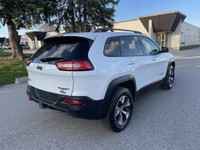 2015 JEEP CHEROKEE TRAILHAWK Certification included. HST and Licensing Extra FINANCING AVAILABLE App... (image 5)