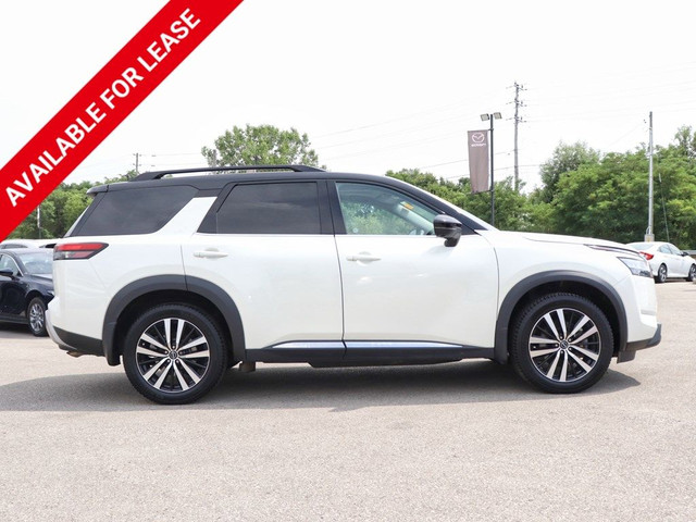 2023 Nissan Pathfinder Platinum 4WD in Cars & Trucks in Hamilton - Image 3