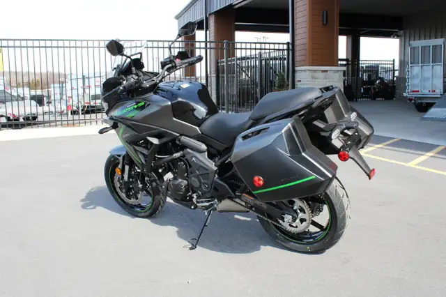 2025 Kawasaki VERSYS 650 LT Motorcycle in Sport Touring in Trenton - Image 5