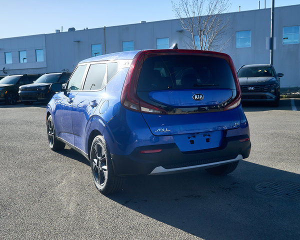 2021 Kia Soul EX | Apple CarPlay | BlindSpot Assist |Touchscreen in Cars & Trucks in Edmonton - Image 3