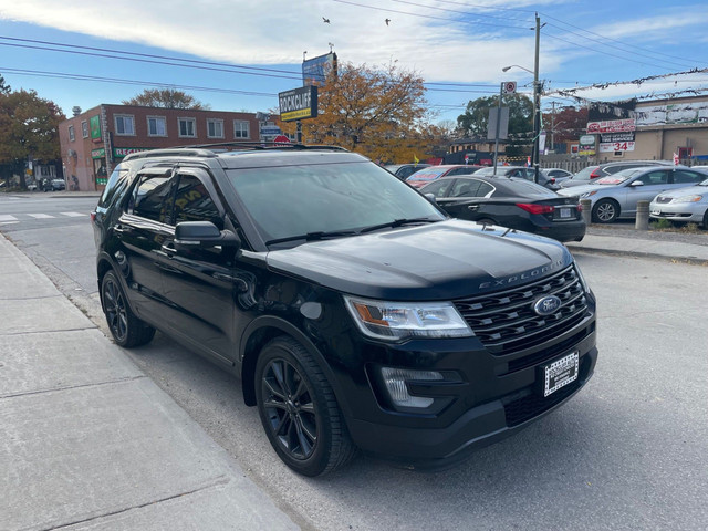 2017 Ford Explorer XLT in Cars & Trucks in City of Toronto - Image 3